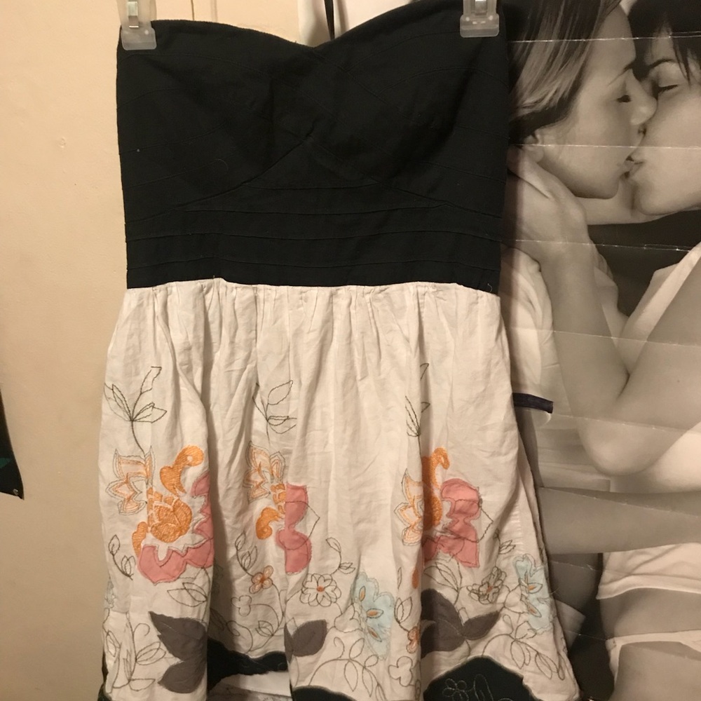 Strapless dress